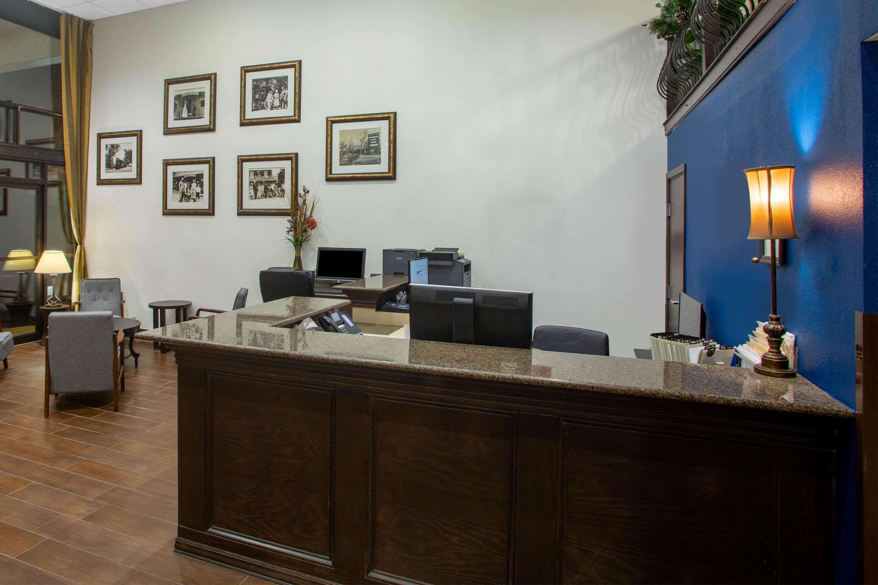 Hotel Baymont By Wyndham - On The Strip Branson
