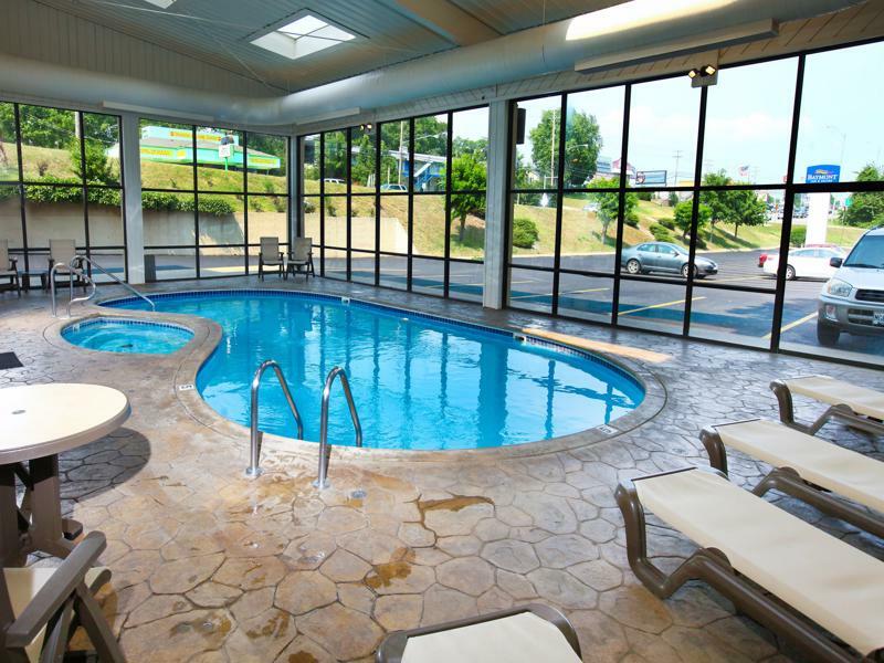 Baymont By Wyndham - On The Strip Hotel Branson