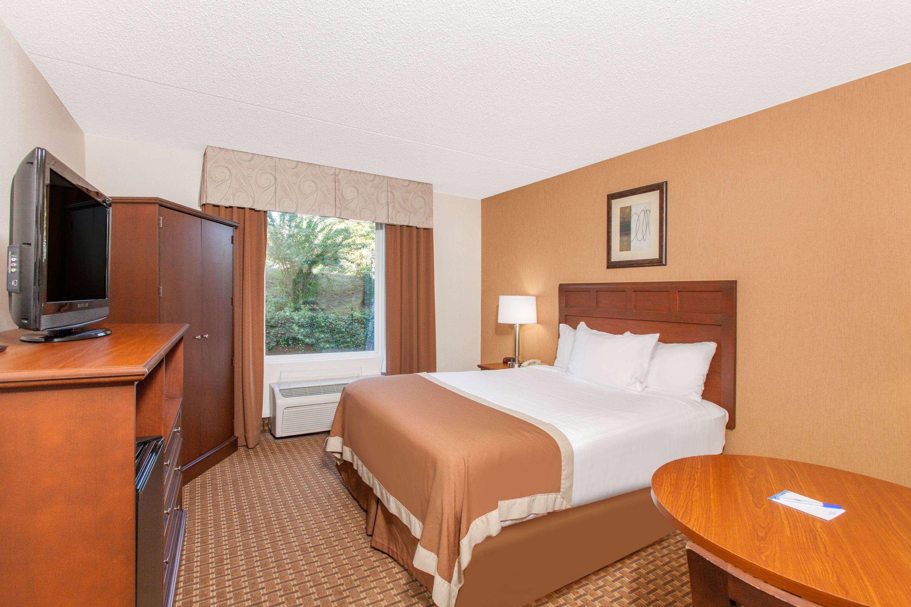 Baymont By Wyndham - On The Strip Hotel
