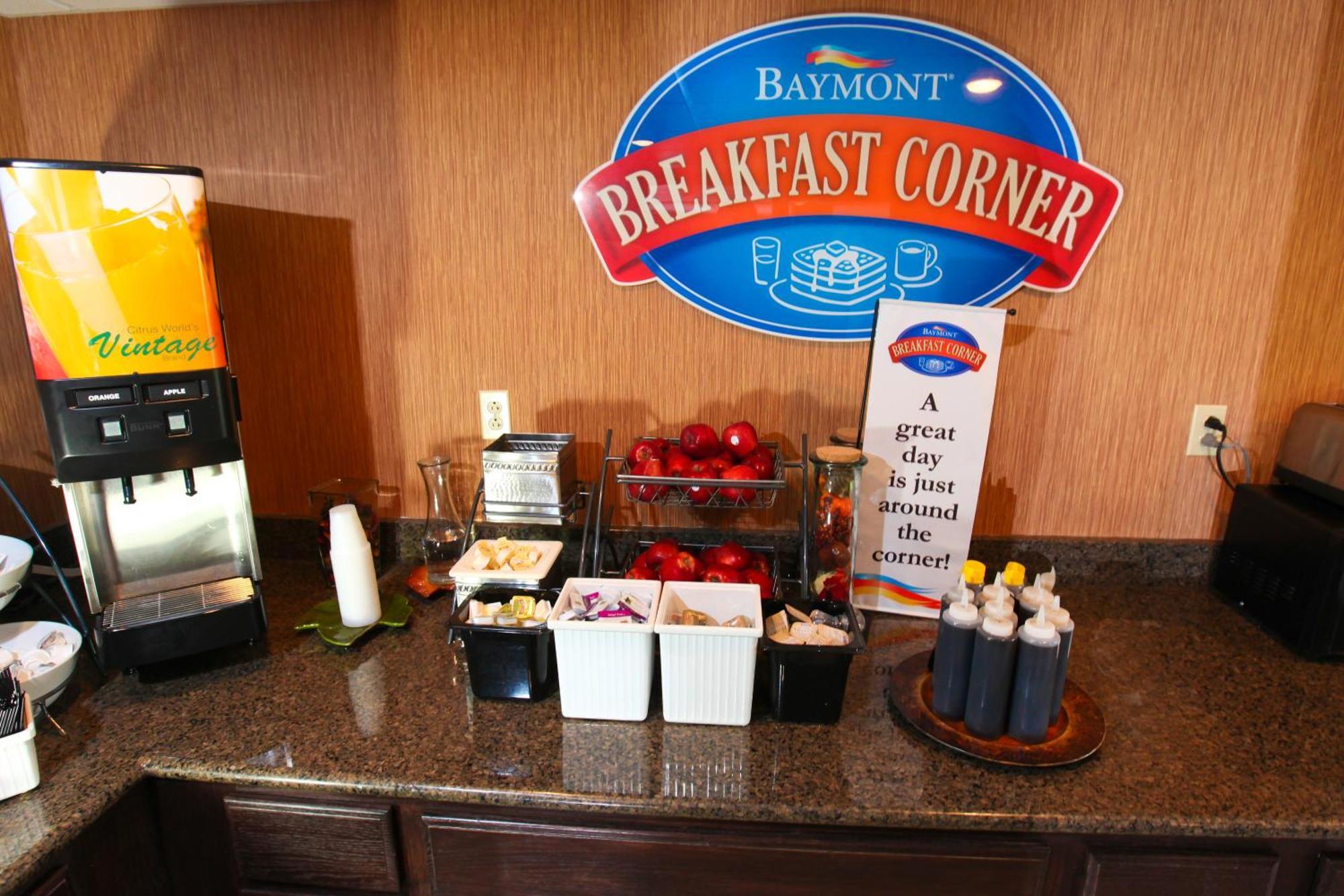 Baymont By Wyndham - On The Strip Hotel Branson